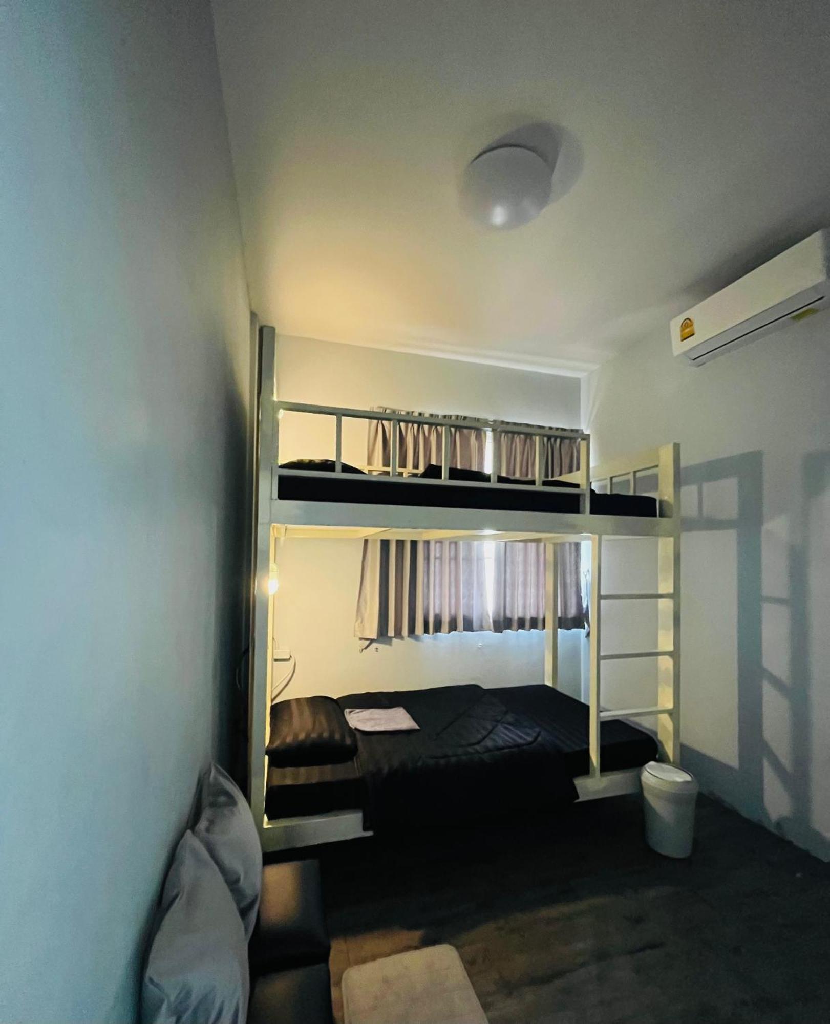 Patone Hostel Phra Nakhon Si Ayutthaya Exterior photo
